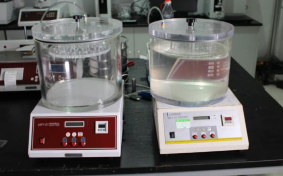 采用国产欧美日韩精品a在线观看MFY-02密封試（shì）驗儀（yí），對塑（sù）料包裝袋密封性進（jìn）行負壓法測試過（guò）程圖解