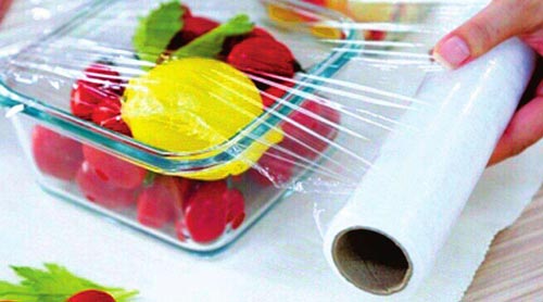 食品塑料保鮮膜透氣性能不達標，內部密封的食物仍然（rán）會發黴變質